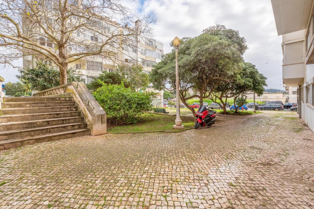 Guestready -Nice 2 Bedroom Apartment In Belem! Лиссабон Экстерьер фото